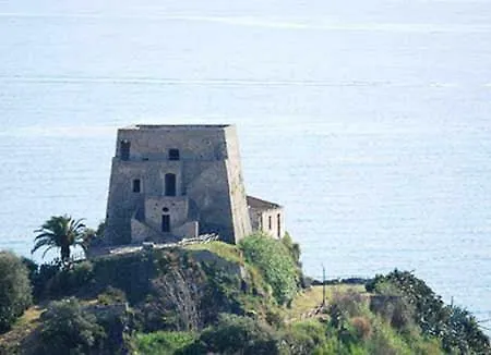 Paradiso فندق 3*
